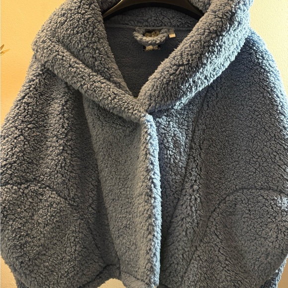 Jill Martin NWT Women’s icy Blue soft Faux Fur fleece Jacket With Hood Size xl - Picture 4 of 5